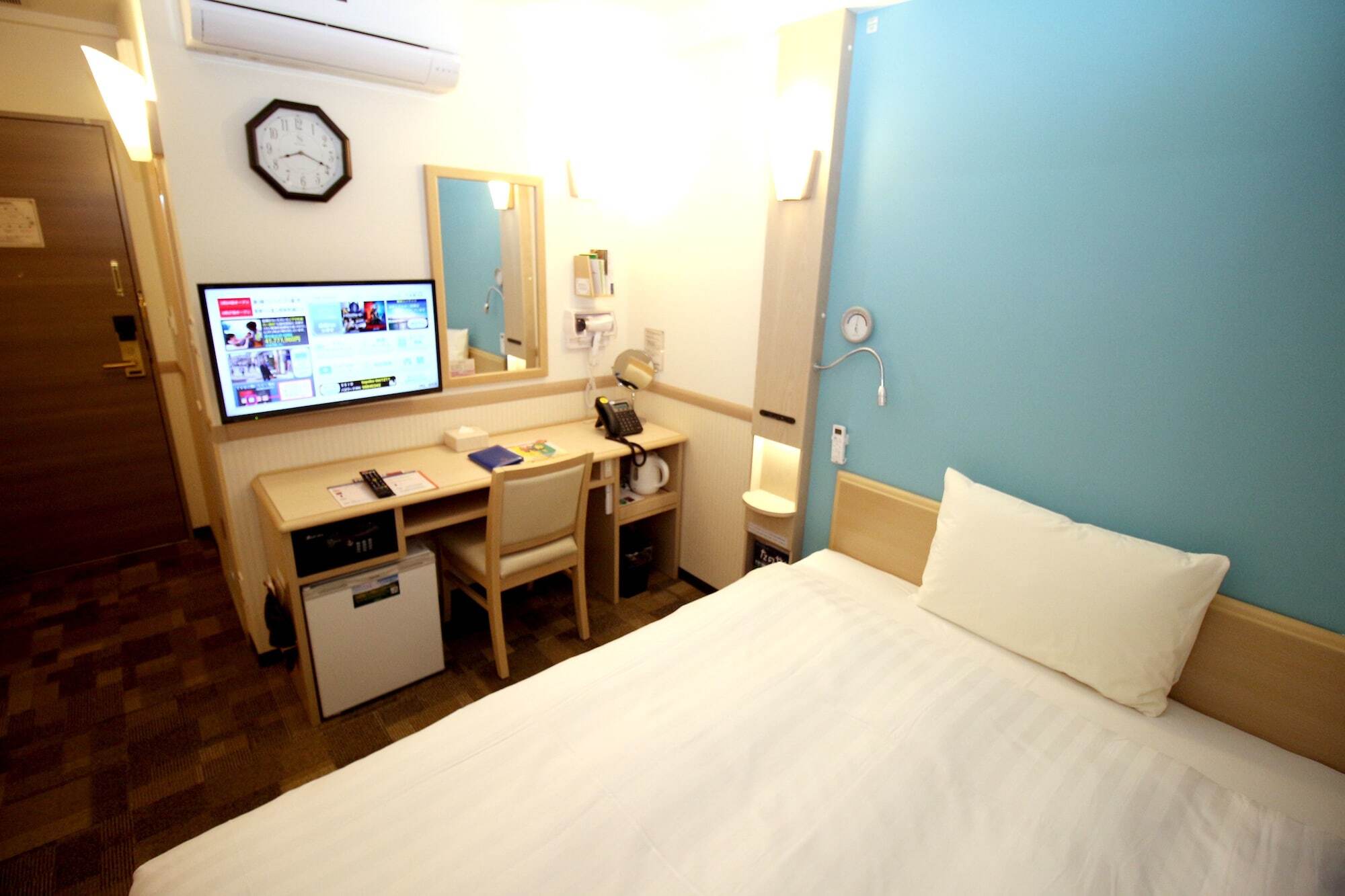 Toyoko Inn Osaka Kyobashi Sakuranomiya Exterior foto